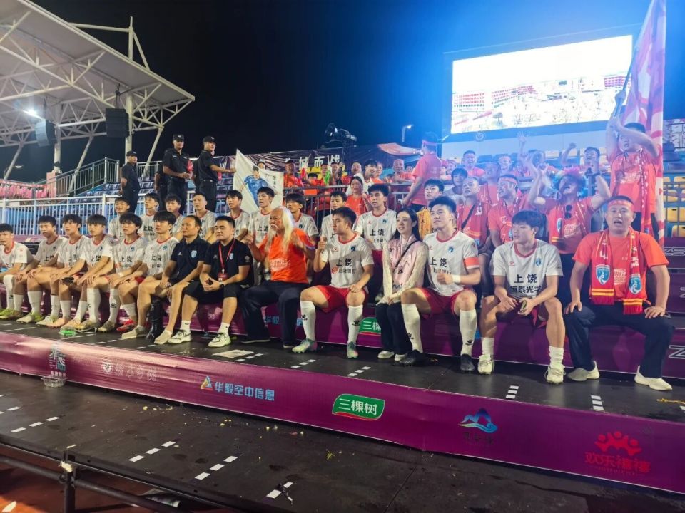 rQIxw, 而抚州队门 rQIxw, 而抚州队门