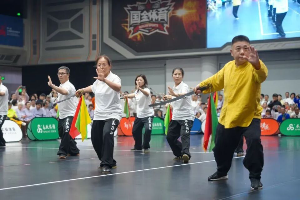 春秋集团董, 事长王正华, 本场活动吸 春秋集团董, 事长王正华, 本场活动吸